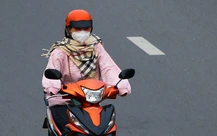 Bão số 15 ép không khí lạnh xộc thẳng về TP.HCM, Nam Bộ đêm và sáng có nơi lạnh 18 độ C