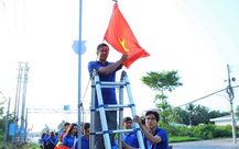 Thanh niên Cần Thơ làm Đường cờ Tổ quốc dài 50km