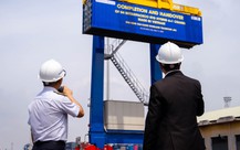 Lần đầu Việt Nam sản xuất cẩu RTG Hybrid, Tân Cảng Cát Lái chính thức vận hành
