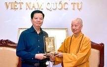Phó thủ tướng Mai Văn Chính chiêm bái xá lợi Bồ tát Thích Quảng Đức
