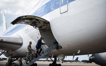 Mỹ bác tin điều động máy bay 'Ngày tận thế' vì xung đột Israel - Iran