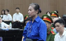 Bà Hoàng Thị Thúy Lan bật khóc nói đau đớn giày vò, 'bị tai biến' sau khi bị bắt