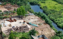 Nhức nhối tình trạng 'băm nát' bờ bãi, không gian thoát lũ sông Đáy, sông Bùi