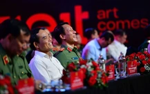 Mỹ Tâm, Tùng Dương, Đen Vâu làm bùng cháy đêm Gala 'Vinh quang Công an nhân dân Việt Nam'