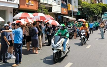 TP.HCM chuyển xe xăng sang xe điện, bắt đầu từ shipper: Bạn đọc quan tâm các giải pháp về pin