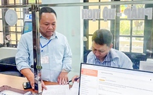 Cán bộ cho dân mượn tiền đóng phí công chứng ở Đà Nẵng được dân viết đơn đề nghị tuyên dương