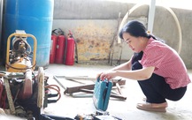 Từ vụ thầy hiệu trưởng bị phạt 7 năm tù vì làm đồ dùng cho trường: Xử lý các khoản chi nhỏ ra sao?