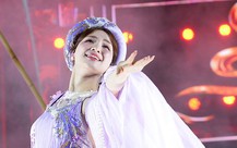 Hoà Minzy, Erik 'đốt cháy' biển người ở Hồ Gươm trong đêm Đại nhạc hội Thanh niên