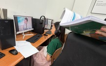 Đánh cược tương lai con vào homeschooling: Tiền mất, học bạ trống trơn...