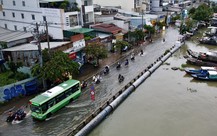 Triều cường TP.HCM chiều tối nay dự báo đạt 1,7m đến 1,88m, 39 đường nào cần tránh?
