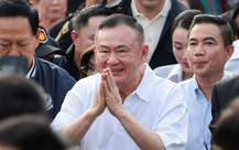Ông Thaksin nộp đơn xin ân xá, muốn sống bình yên tuổi xế chiều