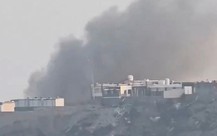 Khoảnh khắc Dinh Tổng thống Yemen trúng tên lửa Houthi