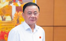 Bộ Chính trị: Từng bước đổi mới cơ chế đánh giá, chính sách tiền lương, đãi ngộ theo vị trí việc làm