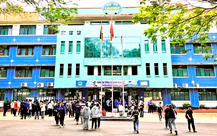 Trường phát thông báo khẩn cảnh báo: Sinh viên bị xe khách chở đến gần khu vực biên giới Campuchia