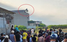 Hàng chục cảnh sát bao vây ngôi nhà có 2 người nghi ngáo đá cầm kiếm cố thủ
