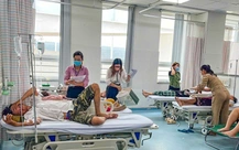 Tin tức sáng 4-3: Tạm dừng tiệm 'bánh mì không tên' sau các ca nghi ngộ độc