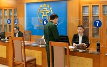 Vụ cụ bà 97 tuổi bị yêu cầu đến phường: Người dân cần một câu trả lời hay cần một lối đi?