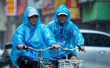 Thời tiết hôm nay 20-8: Áp thấp nhiệt đới hướng vào vịnh Bắc Bộ, cả nước mưa to