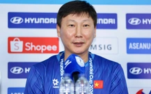 HLV Kim Sang Sik: 'Đình Bắc vượt qua áp lực và thi đấu rất tốt'
