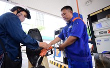 Vì sao giá xăng dầu trong nước tăng liên tiếp dù giá thế giới tuần qua giảm?