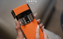 Cận cảnh điện thoại mới nhất của Vertu vừa ra mắt tại Anh