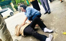 Nữ giám đốc bệnh viện hỗ trợ cứu người bị tai nạn giữa đường