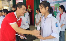 'Tiếp sức đến trường' và hạt giống hiếu học được lớn lên trong môi trường của tình người