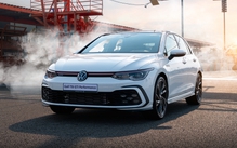 Volkswagen Golf ra mắt Việt Nam: Giá chỉ từ 768 triệu tương đương Honda Civic, mạnh tới 316 mã lực