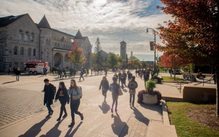 Canada cắt giảm 65% giấy phép du học từ năm 2026