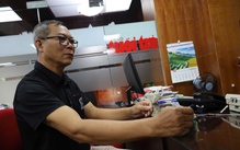 'Nước lũ càng dâng, lòng tôi càng thắt lại'