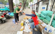 Khi shipper thân khách như người nhà