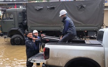 Các nhà mạng triển khai xe phát sóng dã chiến ứng phó với bão số 13