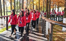 Gần 200 đại biểu thanh niên Việt Nam tham gia 'Hành trình đỏ nghiên cứu, học tập tại Trung Quốc'