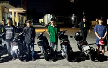 Huy động chó nghiệp vụ chặn nhóm ‘quái xế' thể hiện trên đường Đồng Hới
