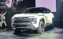 'Mitsubishi Xforce 7 chỗ giá nhỉnh hơn Xpander sẽ không ngại Mazda CX-5'