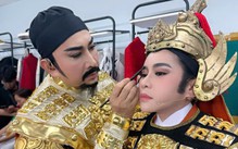 Kim Tử Long hóa trang cho con gái nuôi Bình Tinh vô vai kép võ