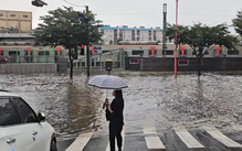 Mưa lớn gây ngập lụt diện rộng tại Incheon