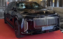 Rò rỉ hình ảnh VinFast Lạc Hồng 900 LX: Limousine điện 4 chỗ dựa trên VF 9, số lượng giới hạn
