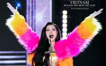 Miss Grand 2025 sôi động giới thiệu quê hương 'Ngày nay sáp nhập quê em Khánh Hòa'