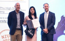 Hai học sinh Việt nhận học bổng Chính phủ New Zealand gần 1 tỉ đồng mỗi em