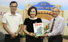BS Tăng Hà Nam Anh tặng 50 triệu đồng Tiếp sức đến trường, suất học bổng đặc biệt cho SV ngành y