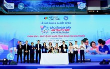 Long Châu tăng trưởng gắn với nâng cao chất lượng phục vụ và mở rộng cơ hội chăm sóc sức khỏe cho người dân