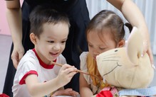 Phương pháp giúp cha mẹ đồng hành cùng trẻ học tiếng Anh từ sớm