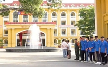 Xác minh phản ánh giám thị yêu cầu thí sinh cho bạn xem bài thi