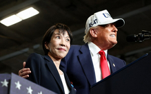 Ông Trump gọi Thủ tướng Nhật Bản là 'người hâm mộ lớn nhất' của mình