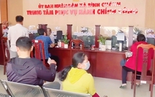 Bình Chánh làm thêm giờ phục vụ người dân, rút ngắn thời gian giải quyết thủ tục hành chính