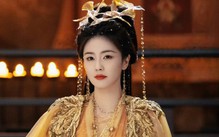 Lộ cát sê khủng của Bạch Lộc trong Mạc Ly