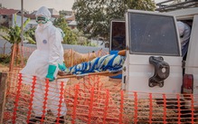 Pháp ghi nhận ca mắc Ebola đầu tiên, là bác sĩ trở về từ Congo