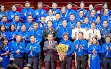 Đất nước cần ở thanh niên một tinh thần mới