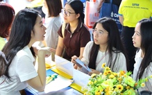 Trụ sở chính và 2 phân hiệu Trường ĐH Tài chính - Marketing cùng điểm sàn